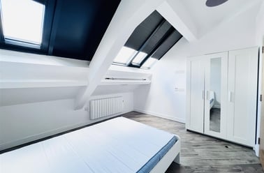 Avenue D, Snienton Market,, Hockley, Nottingham - Image 3